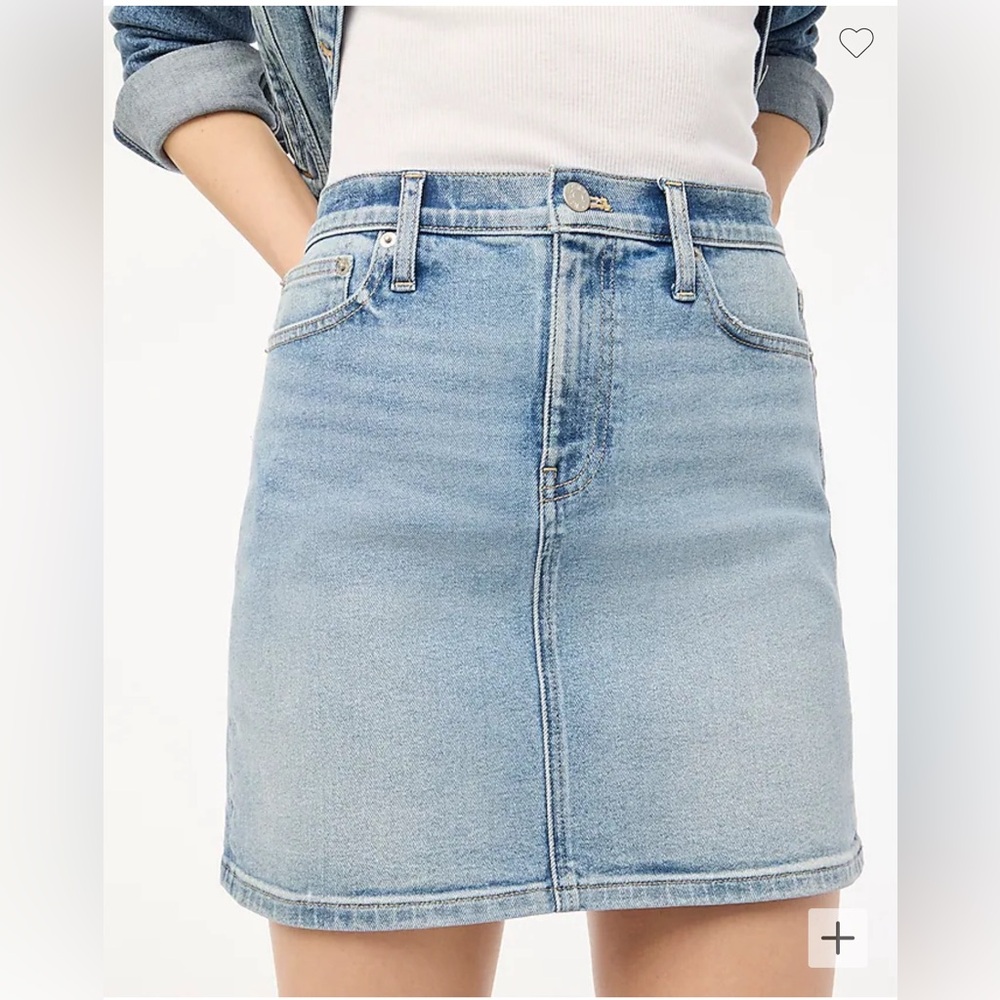 J Crew Factory Denim mini skirt. Color Indigo Dream Wash, Size 0